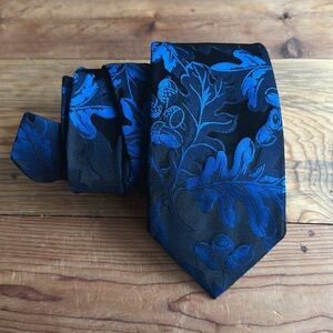 RICHARD JAMES BESPOKE HANDMADE IN ENGLAND SILK PRINTED TIE